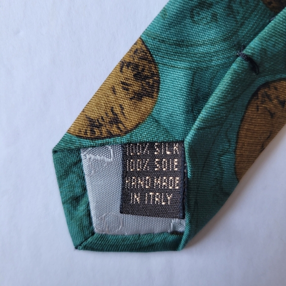 Valentino Rare Vintage Men's Tie. - Picture 5 of 10